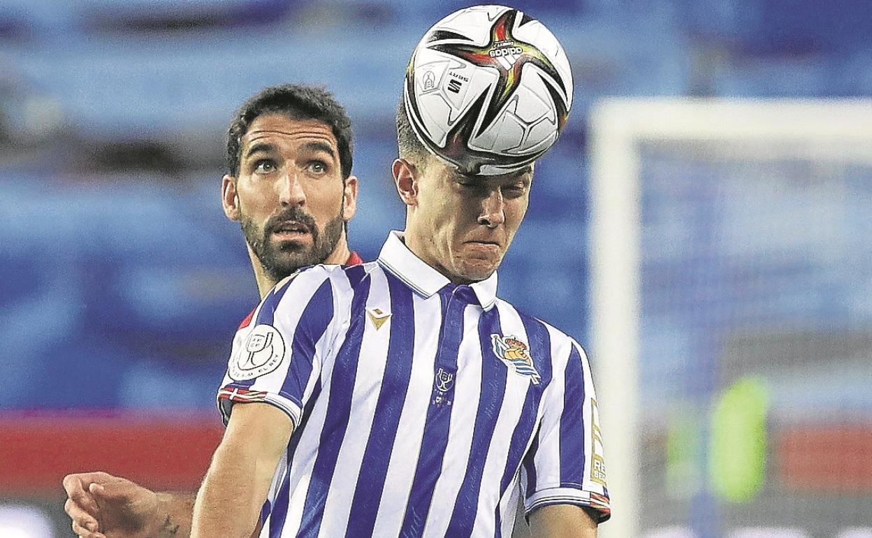 Real Sociedad: Martin Zubimendi, Joven En El DNI Pero Veterano Sobre El ...